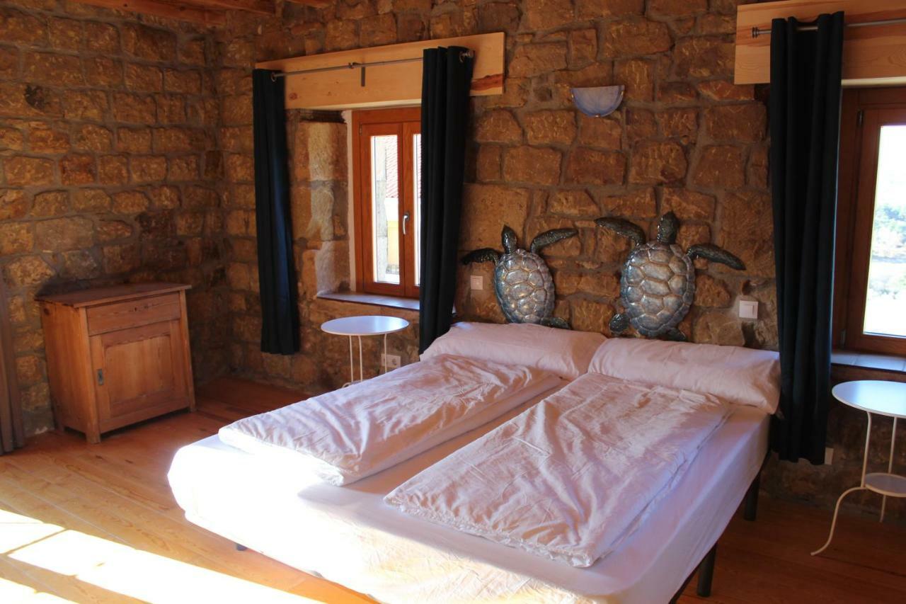 La Casa De La Petra Guest House Quintanar de la Sierra Eksteriør bilde